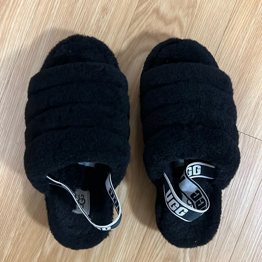 UGGS